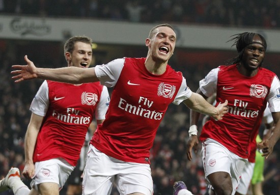 勇士惨败！巴特勒空砍30+7，库里创NBA第2神迹，鹰王狂轰23+11+6