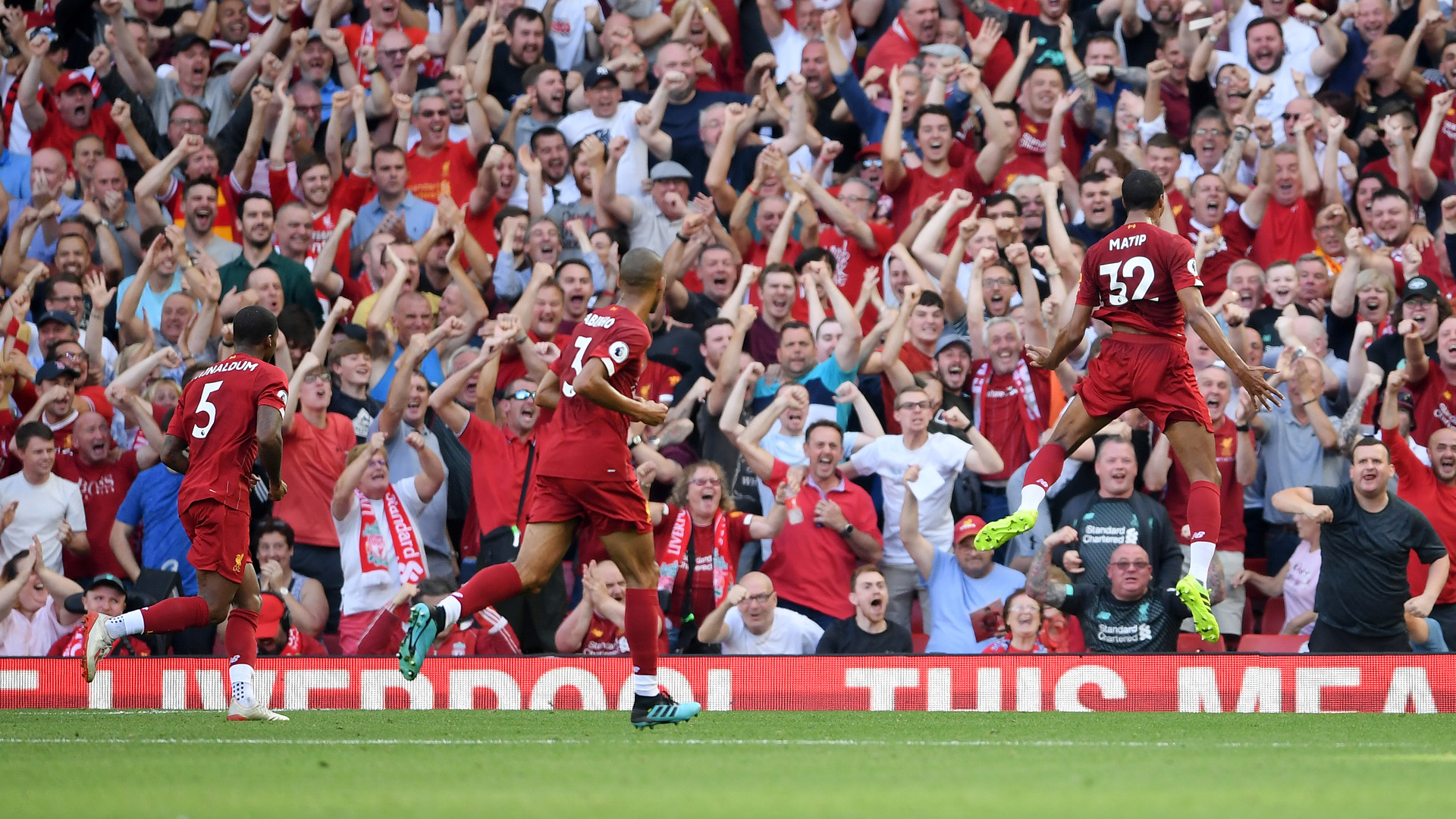 东契奇独砍42分无奈落败，詹姆斯全力以赴仍难敌国王旧将爆发