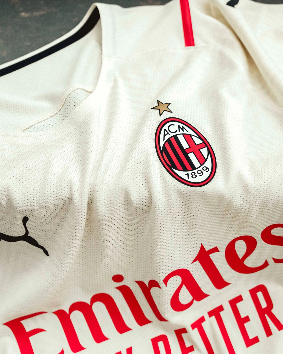 格林正负值-10勇士赢球！库里31+7+7，梅尔顿13中8轰22分打脸质疑！